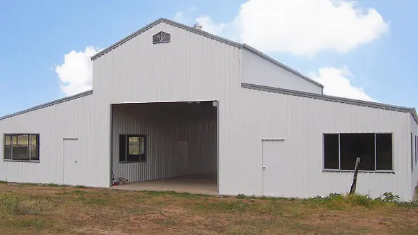 commercial shed American Barn 600x400px