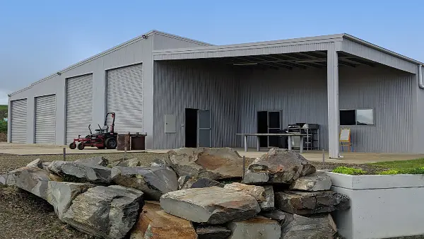 commercial shed royans front lean to 600x400px