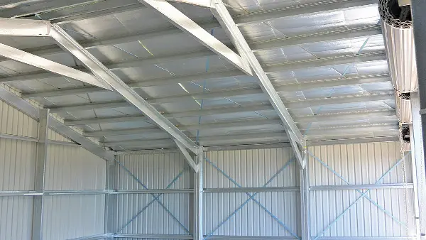 industrial warehouse internal 600x400px