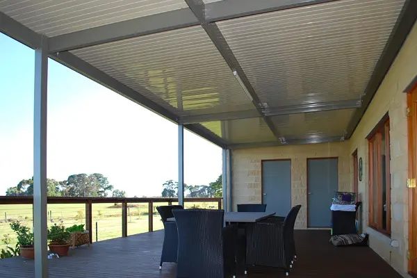 patio 11 600x400px