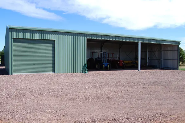 equipment feed storage 13 600x400px