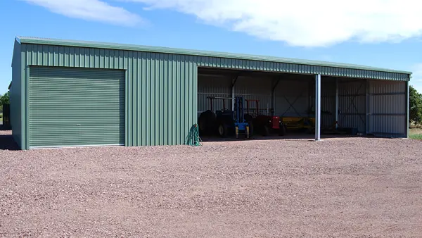 equipment feed storage 13 600x400px