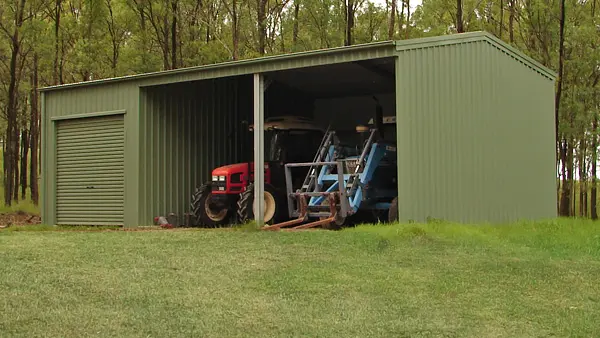 equipment feed storage 17 600x400px