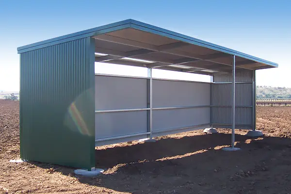 paddock shelter 4 600x400px
