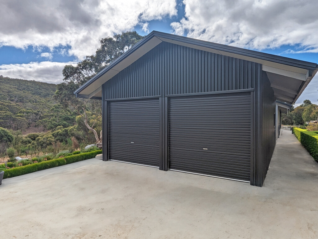 43583 Thrun Garage edited 2