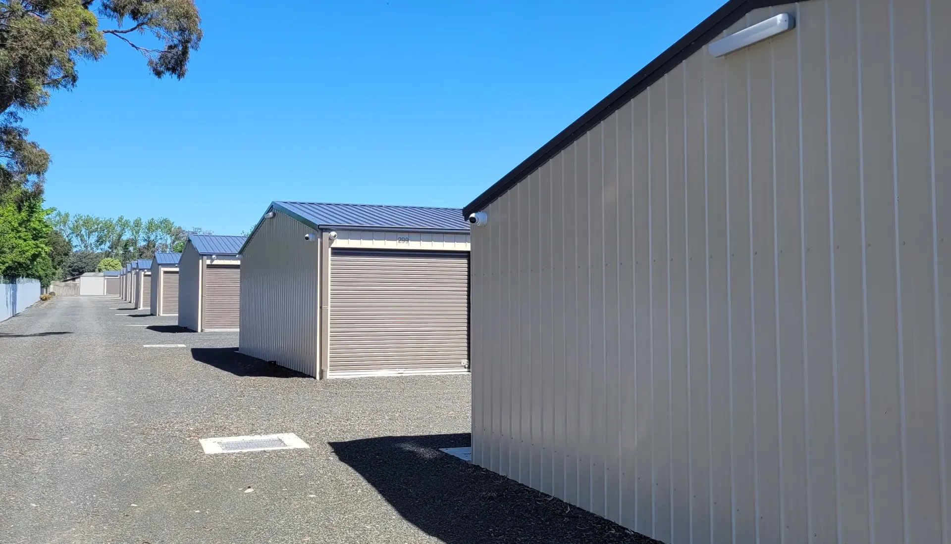 Latrobe Valley White Storage Sheds 1920x1100
