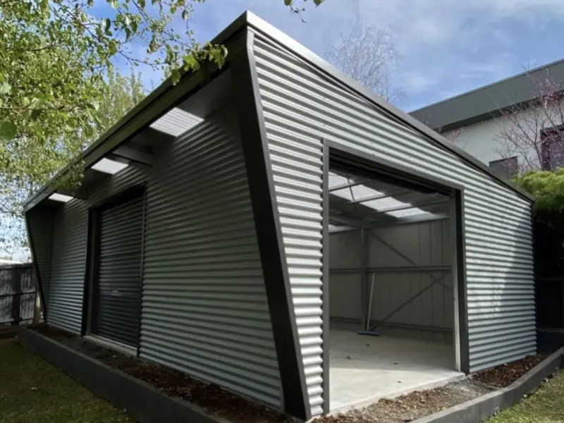 Fair Dinkum Builds West Gippsland Shed With Eave And Skylights 800x600