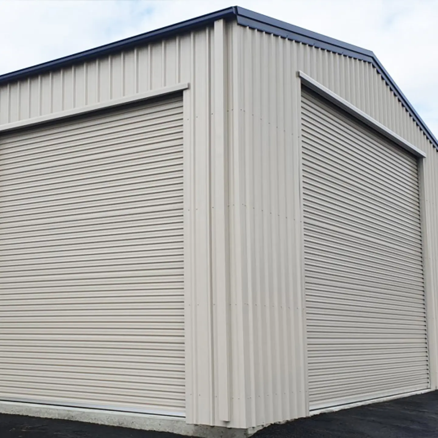 novataur commercial roller door shed