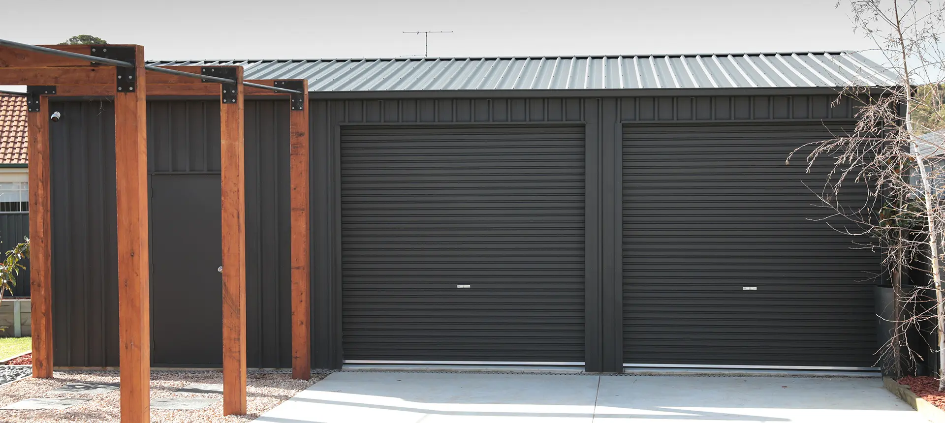 FDB Taurean Roller Doors web Home banner 1920x860 image