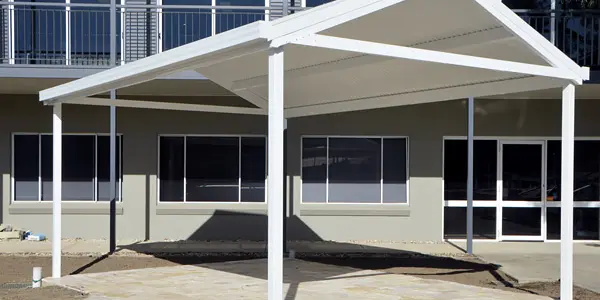 pergola 1 600x400px